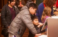 CAM REC family touch screen